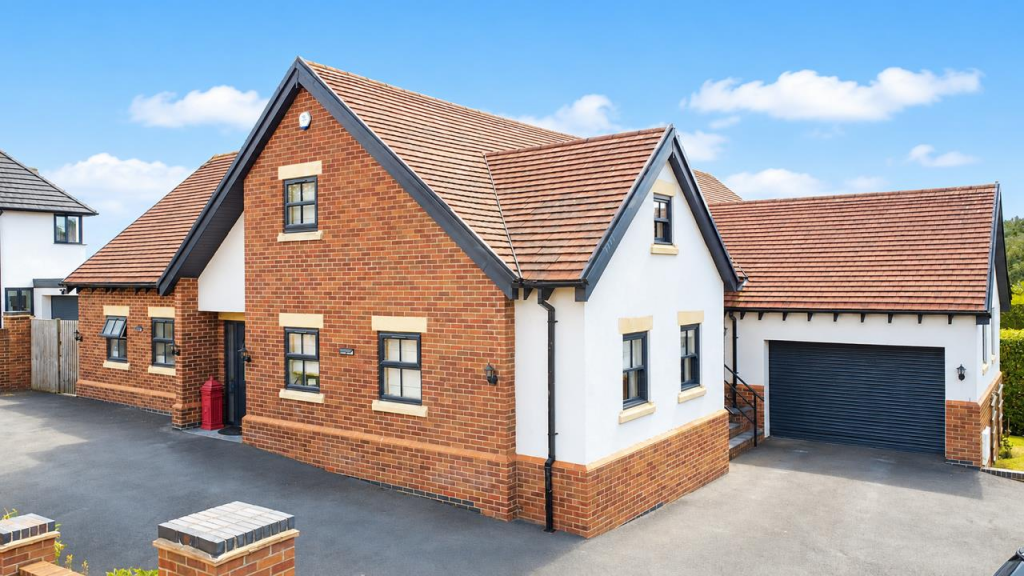 Main image of property: Pastures Hill, Littleover, Derby