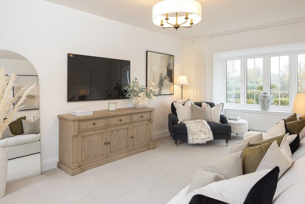 House in Horsham, Old Holbrook, North Horsham - View 4