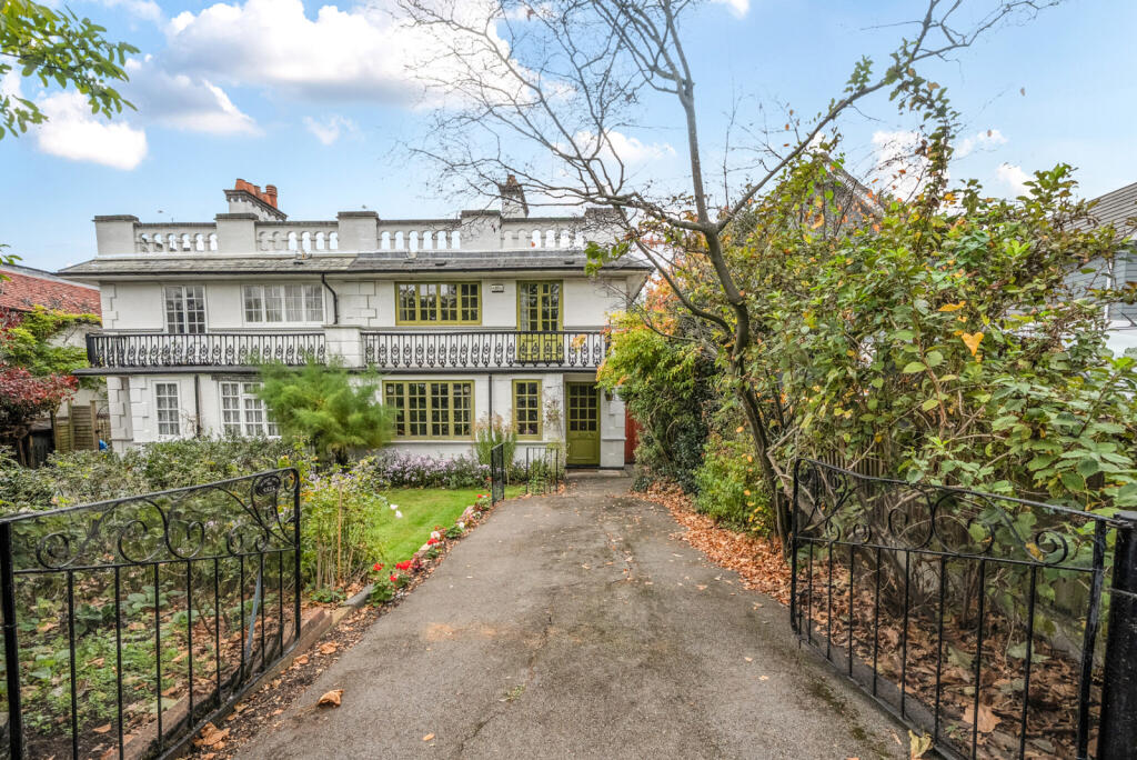 Main image of property: Kendrick Road, Reading, Berkshire, RG1