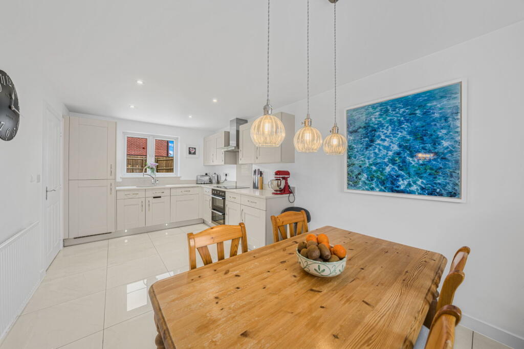 House in Harlow, Gilden Park - View 3