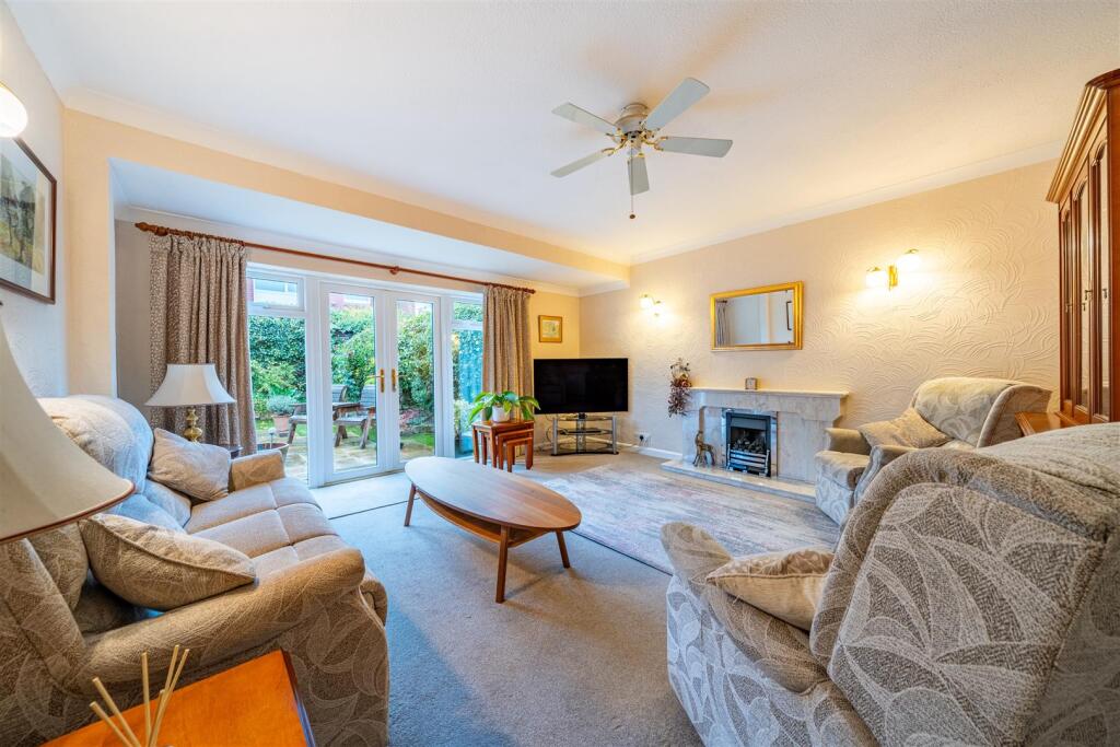 House in Rushcliffe, Abbey Park - View 3