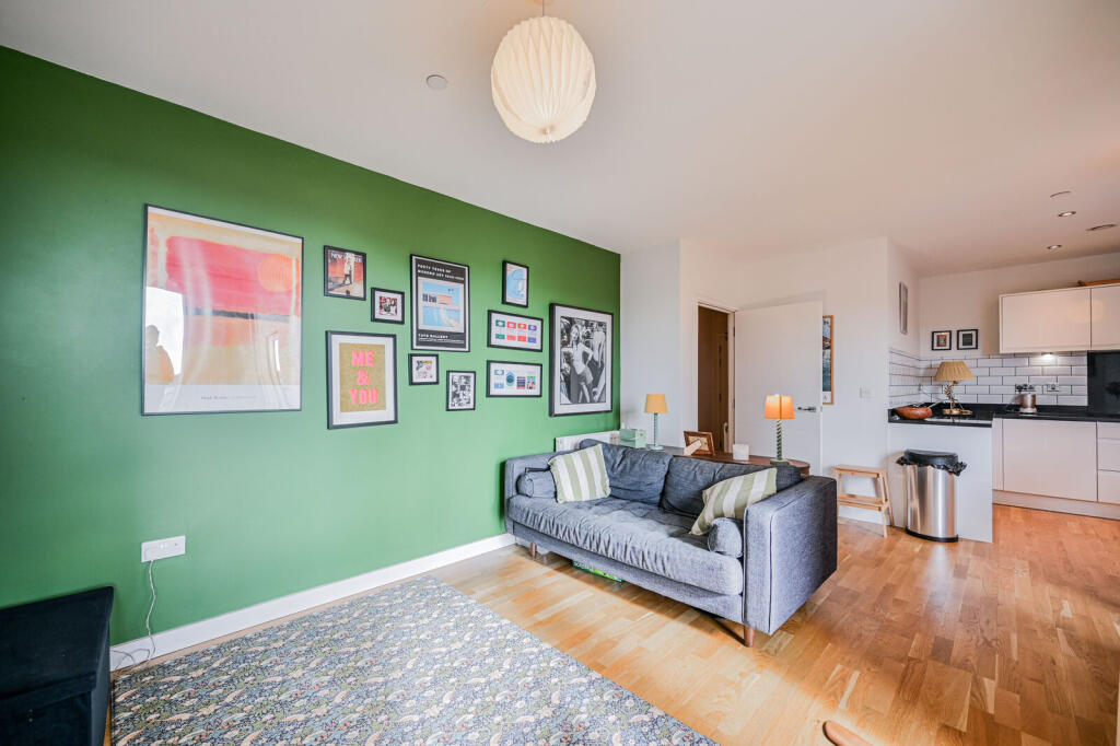 Apartment in London - View 4