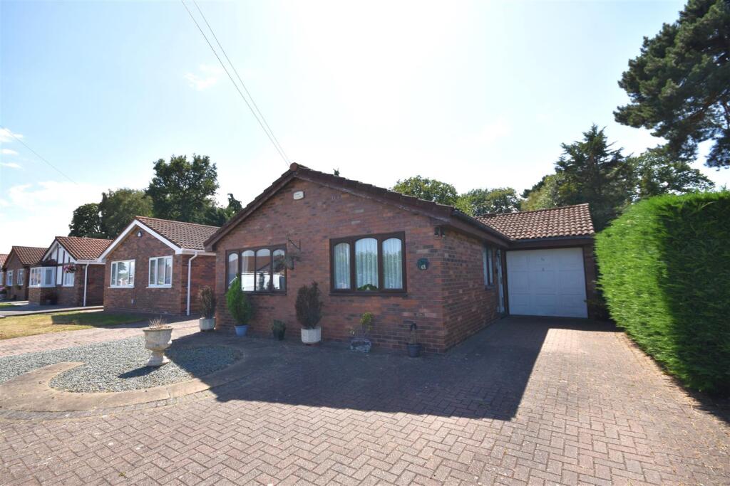 Main image of property: Laurel Drive, Willaston, Neston