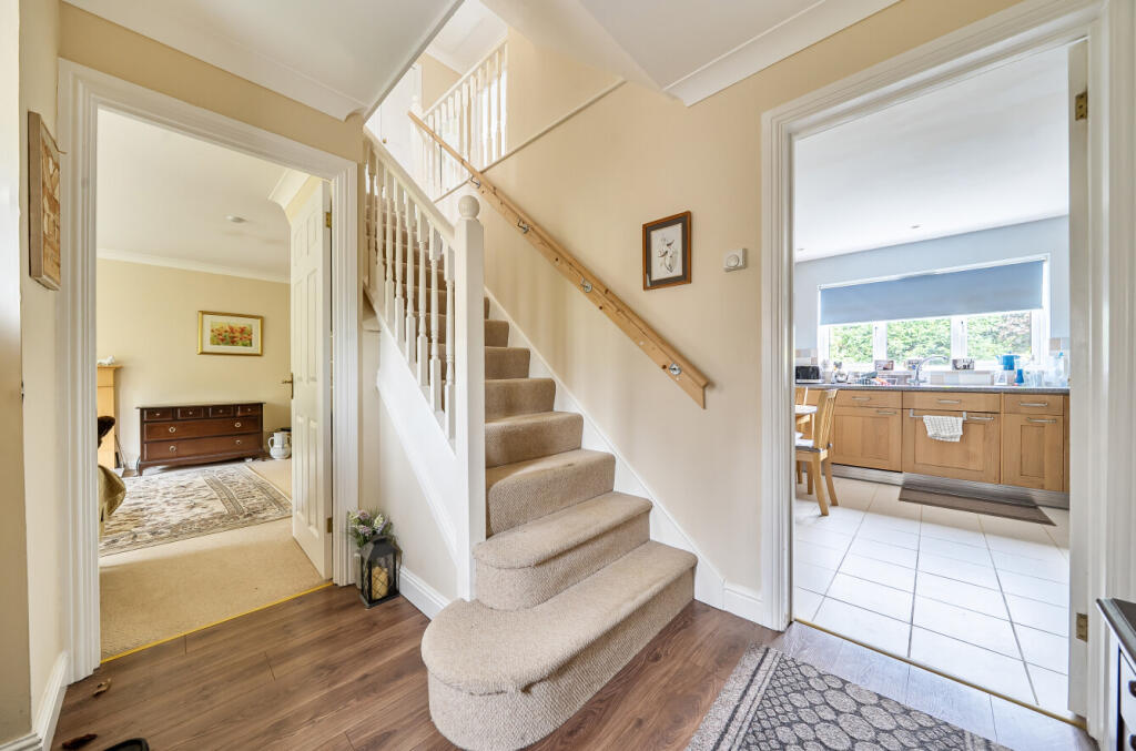 House in Winchester, Hampshire - More