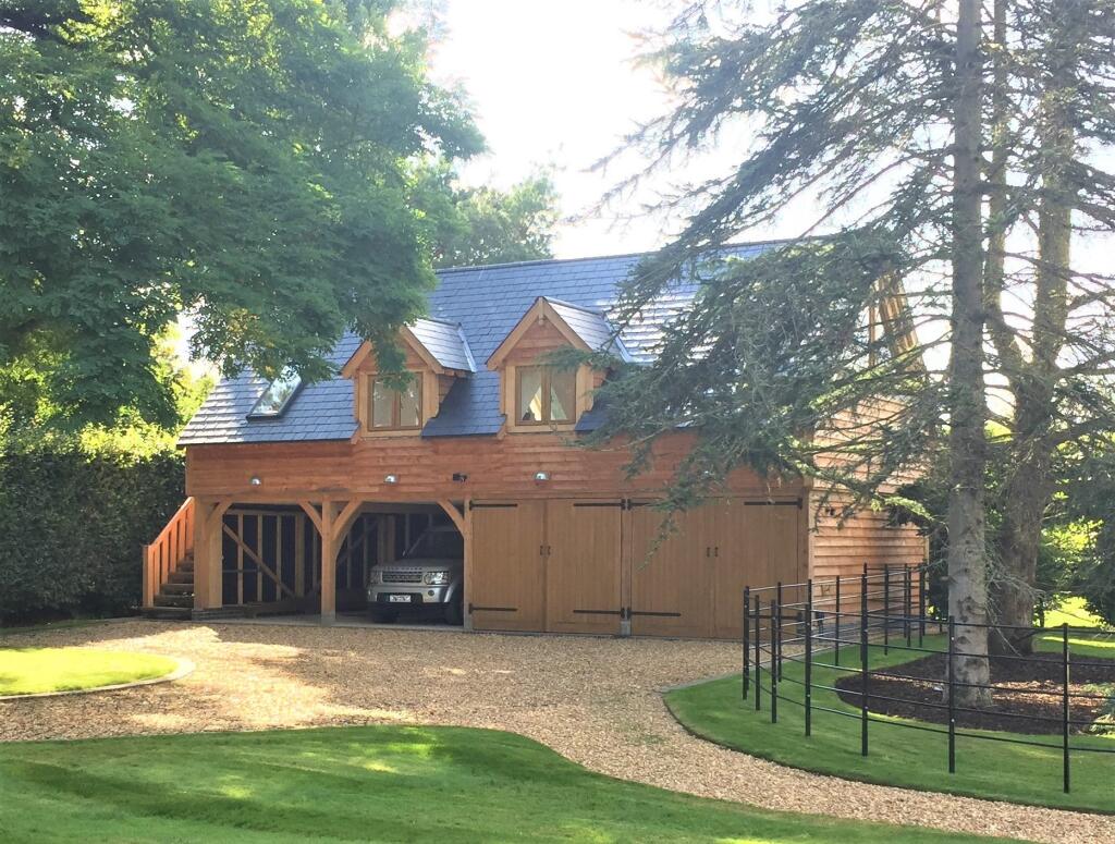 Main image of property: The Barn Annexe, Henlow, SG18