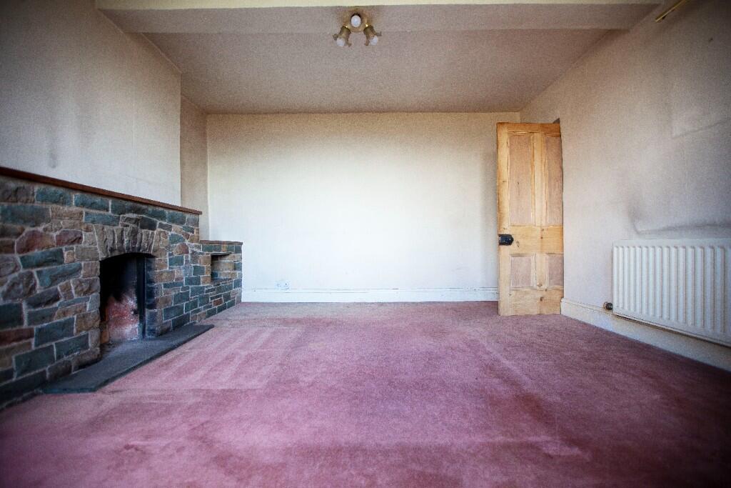 House in Ribble Valley, Pendleton - More