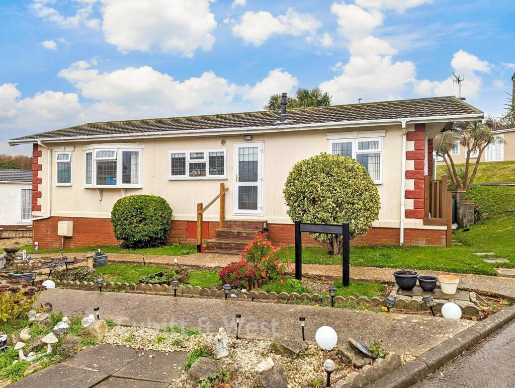 2-bed caravan on South Coast Road, Peacehaven, East Sussex, £100,000