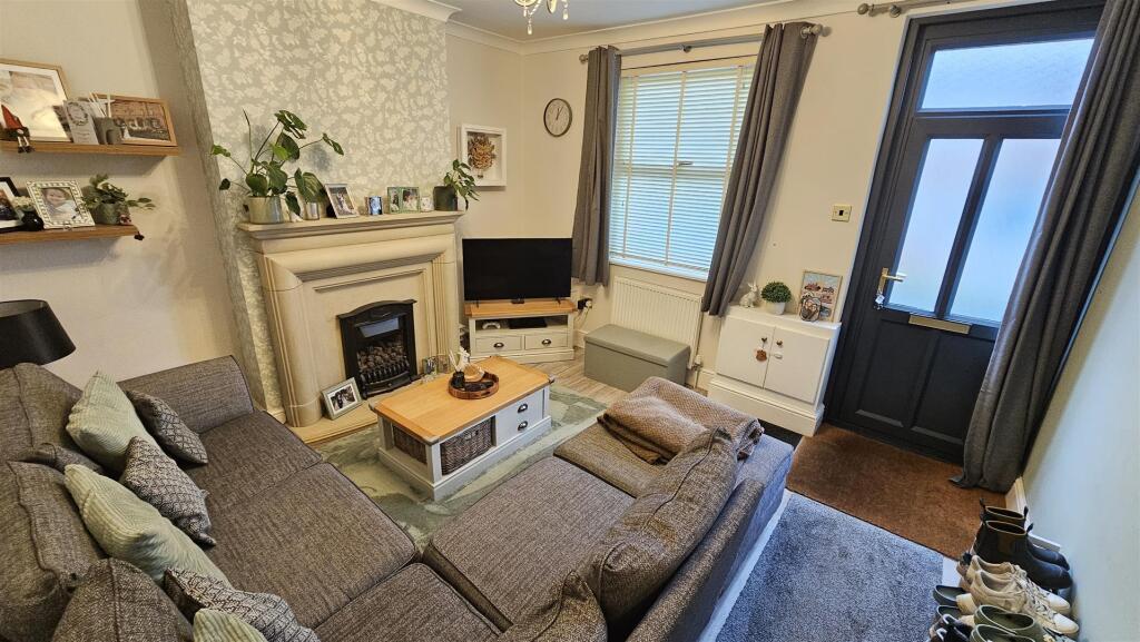 Nursery Road, Radcliffe-On-Trent, Nottingham photo 4