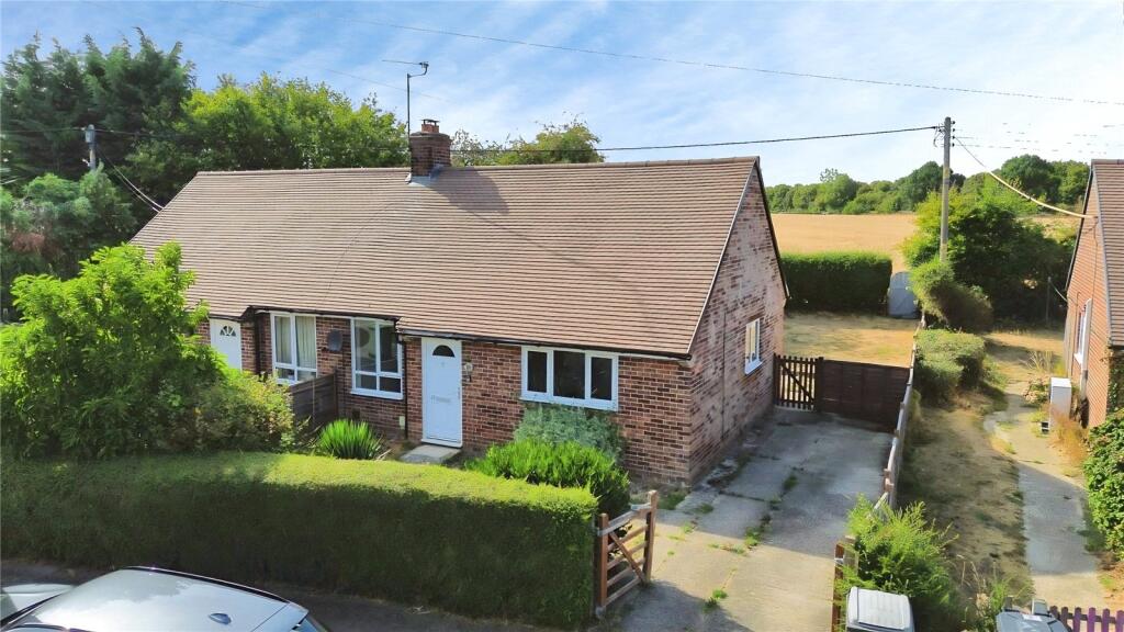 Main image of property: Mant Close, Wickham, Newbury, Berkshire, RG20