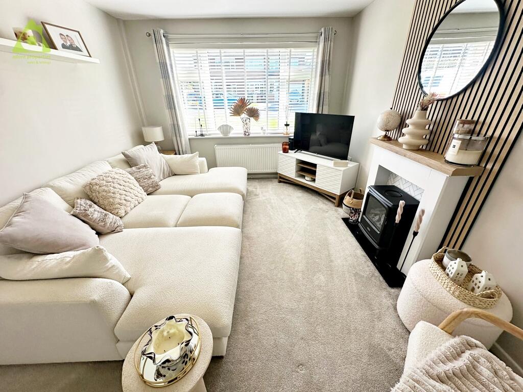 Old Vicarage, Westhoughton, BL5 2EL photo 3