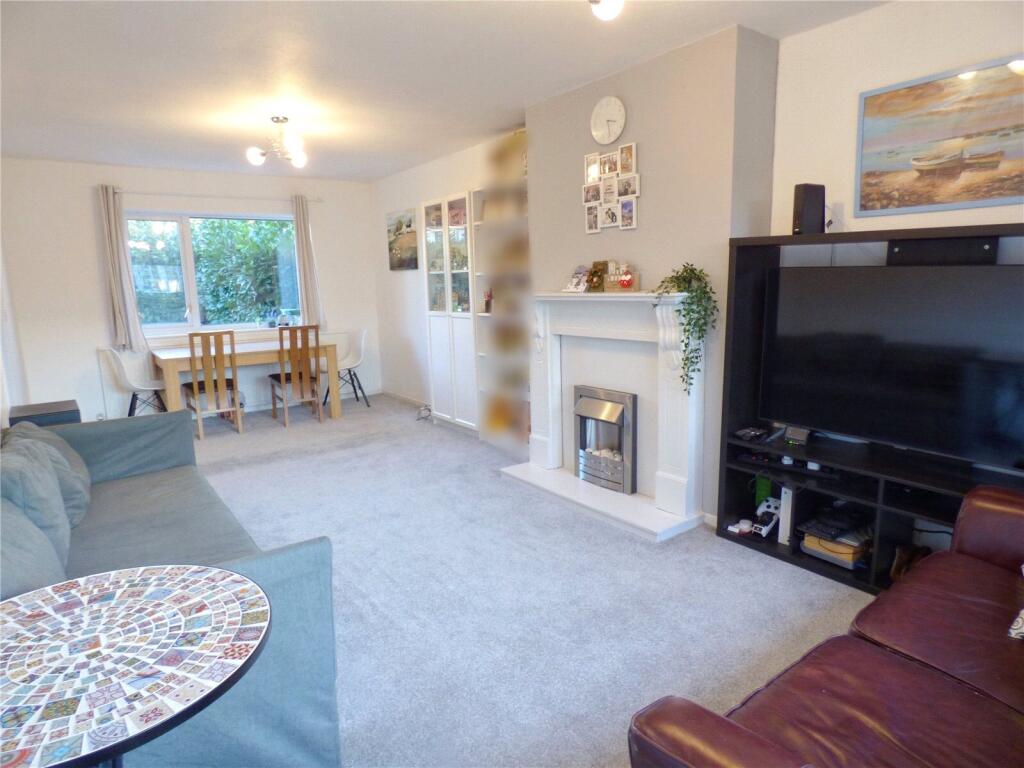 Main image of property: Glendale Close, Heywood, Greater Manchester, OL10