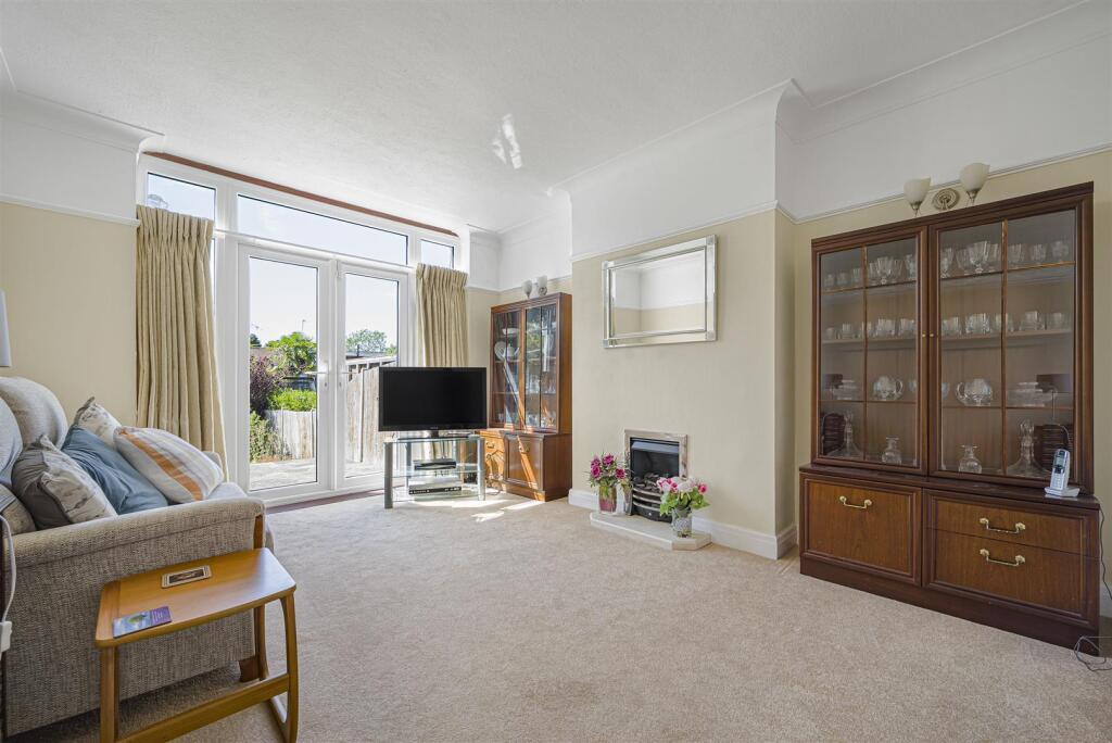 House in Bromley - View 5