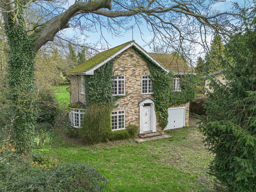Main image of property: Coppice Avenue, Great Shelford, Cambridge