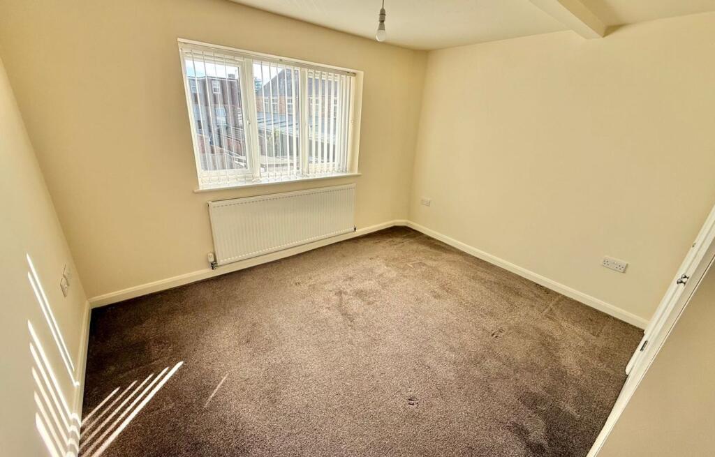 Apartment in Luton, High Town - View 4