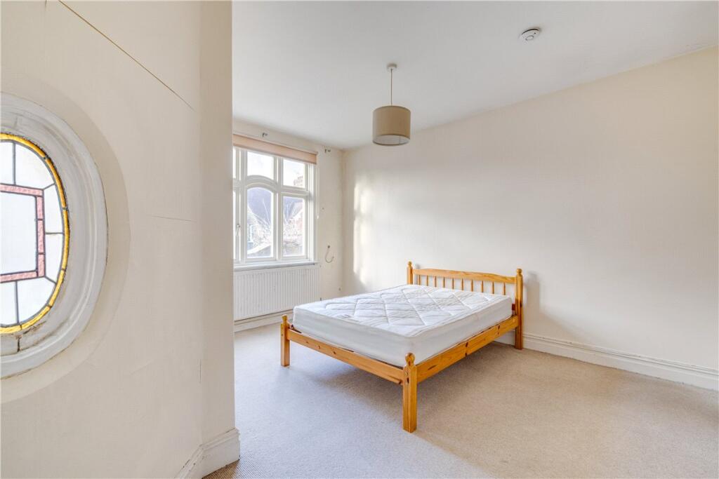 Wexford Road, London, SW12 photo 4