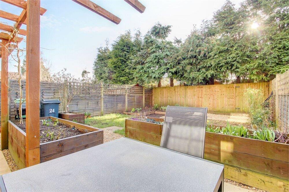 House in East Hampshire, Newtown, Alton - More