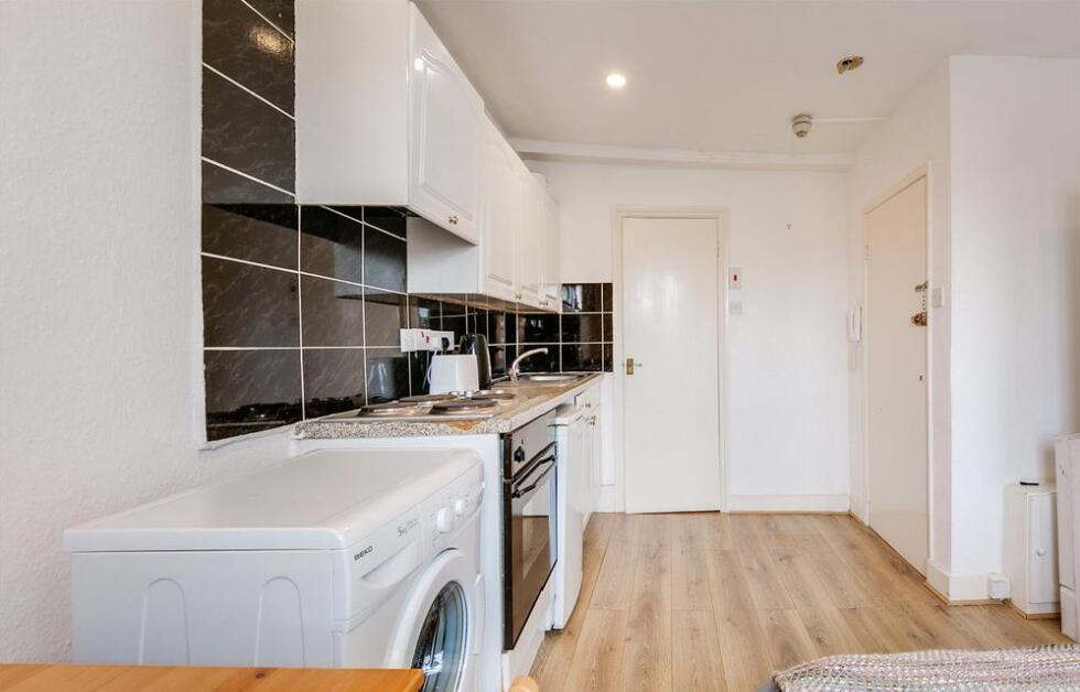 Apartment in London - View 4