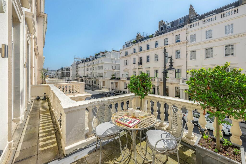 Apartment in London, Belgravia - View 3