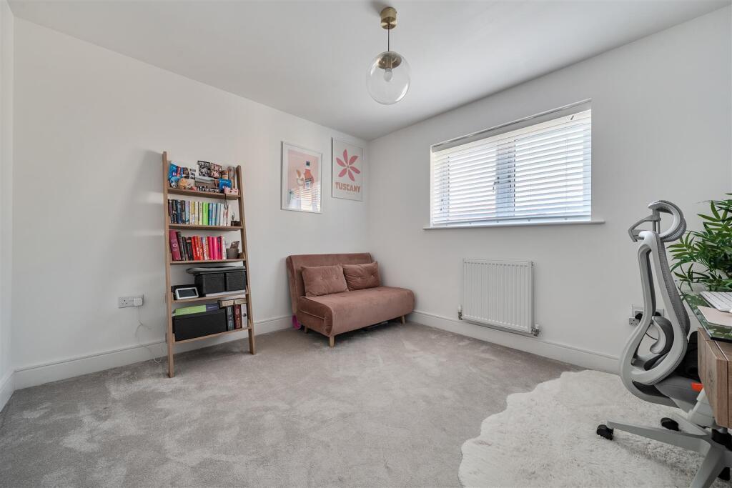 Apartment in Maidstone, Langley - More
