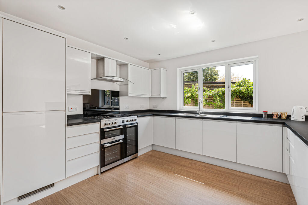 House in Waverley, Godalming - More