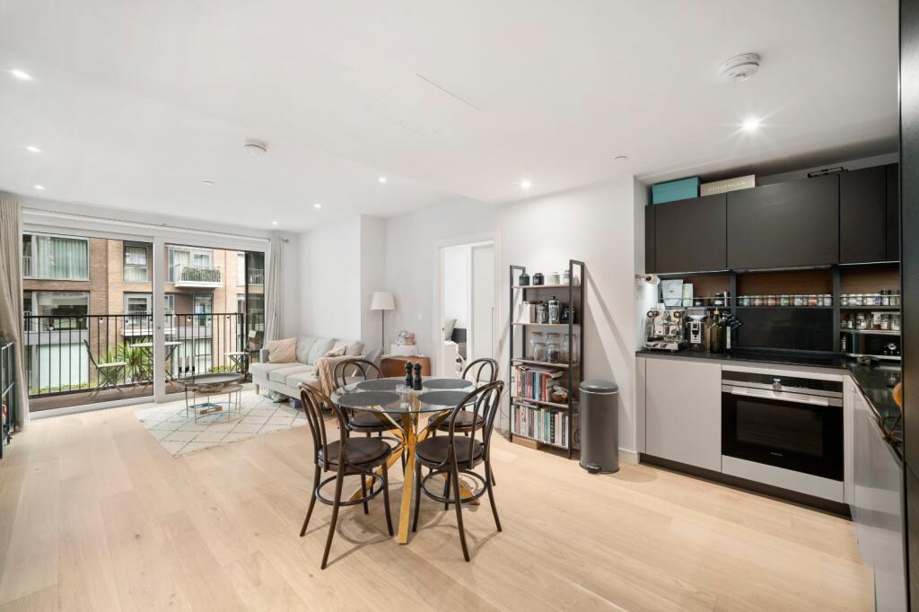 Apartment in London - View 2