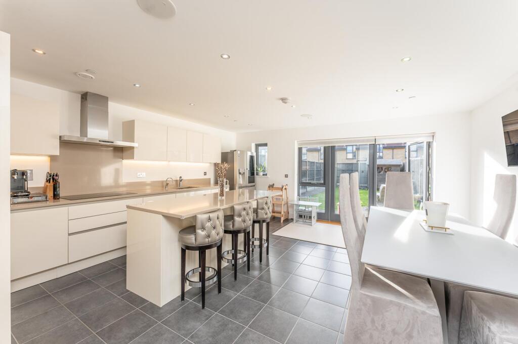 Inglis Way, Millbrook Park, NW7 - View 2