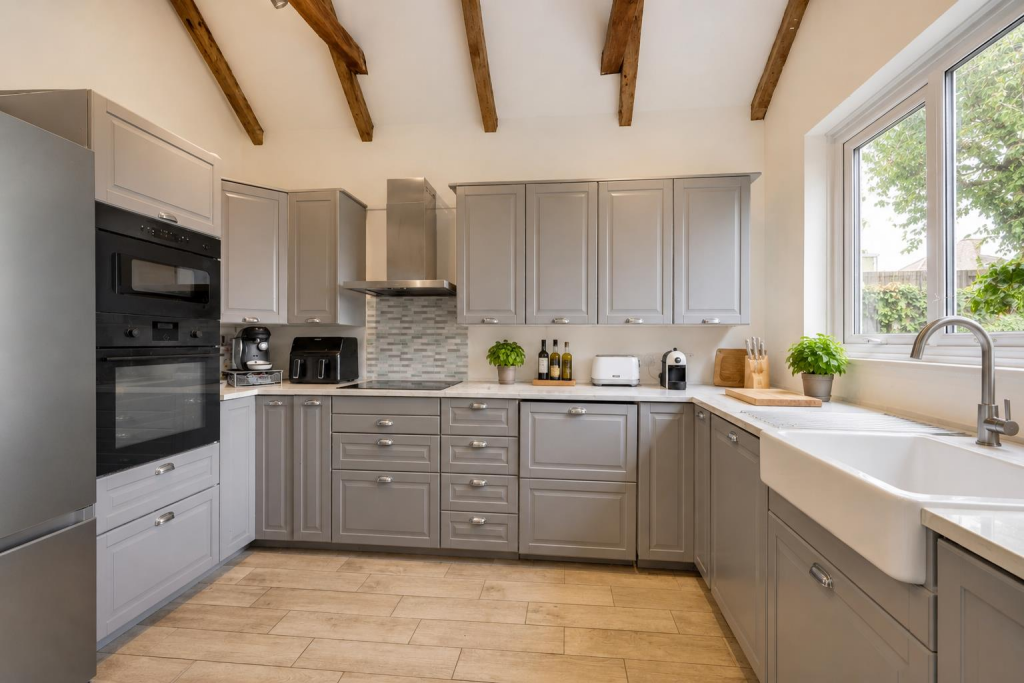 House in Thurrock, Essex - View 4