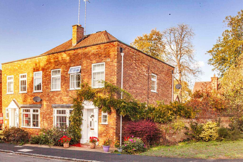 3-bed semi-detached on 20 Millers Close , Goring on Thames, £579,950