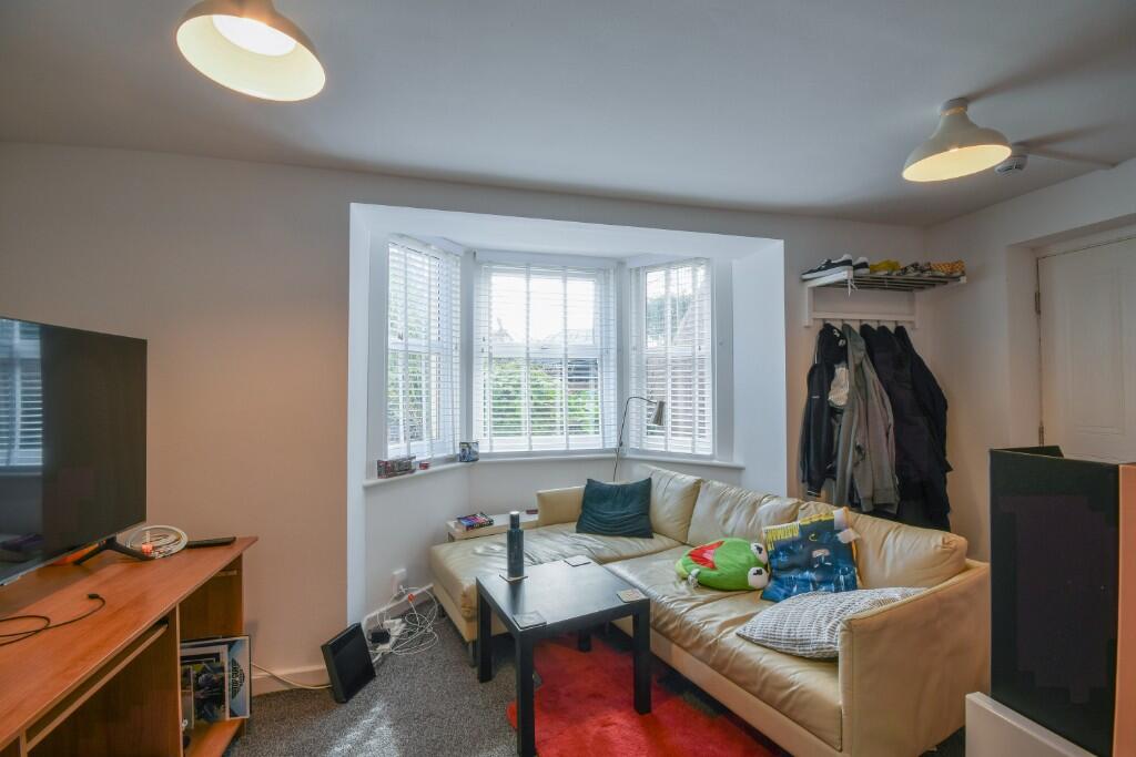 Apartment in Newcastle upon Tyne, Tyne and Wear - View 3