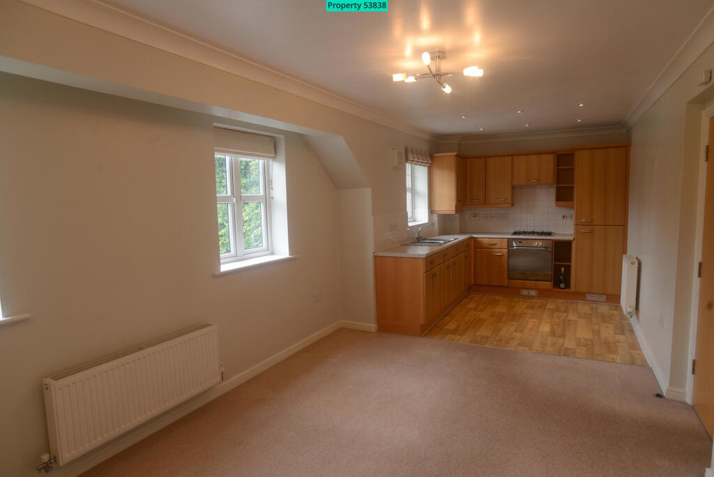 Apartment in Sheffield, South Yorkshire - View 3