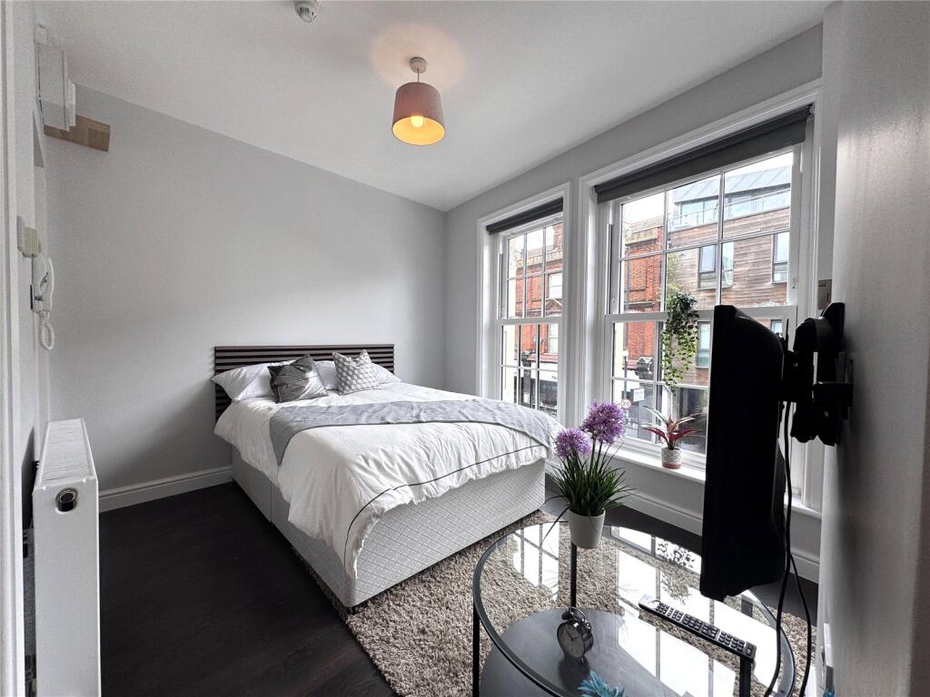 Main image of property: 59 High Road, Willesden Green, NW10