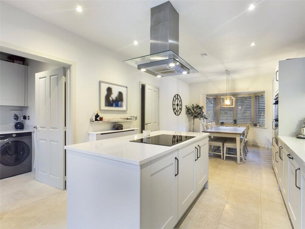 House in Berkshire, Sulhamstead - View 3