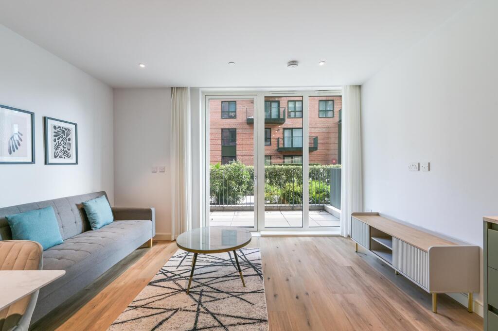 1-bed flat on 3, Randolph Road, £310,000