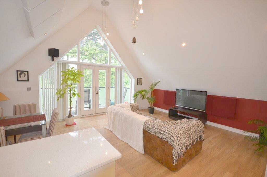 Apartment in Slough - View 2