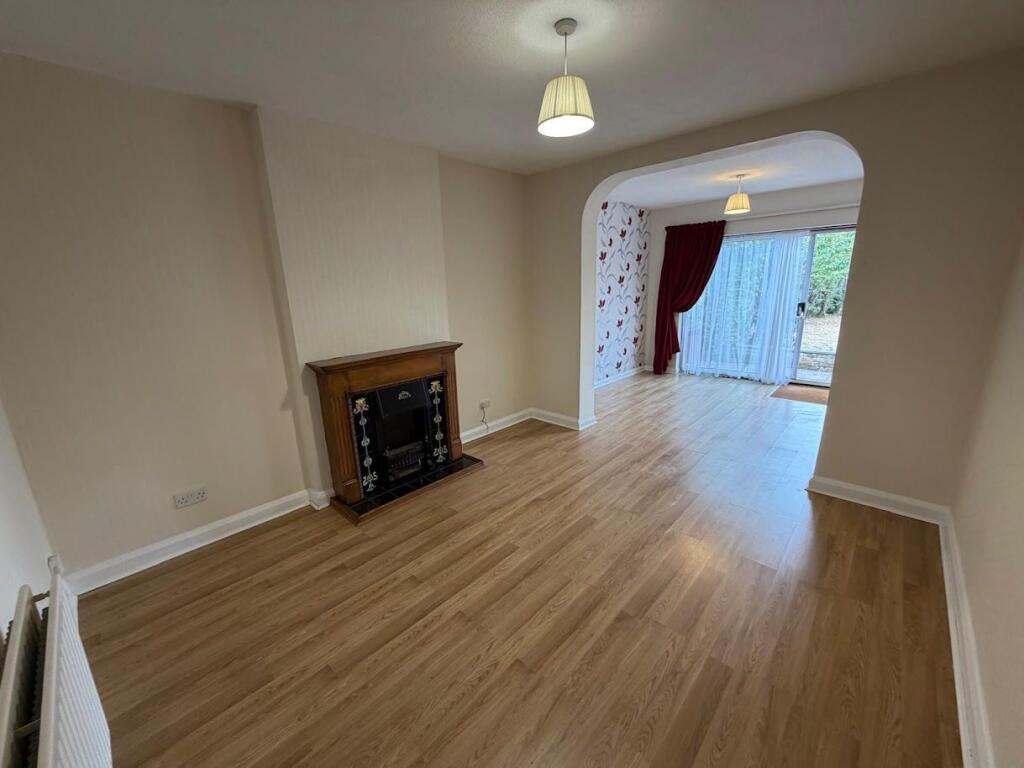 House in London - View 2
