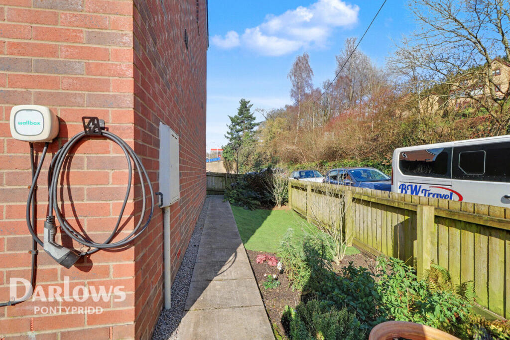 Main image of property: Ffordd Y Glowyr, Mountain ash