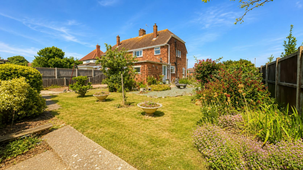 House in Colchester - View 2