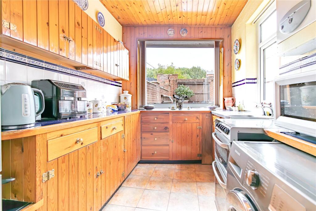 House in Barnsley, South Yorkshire - More