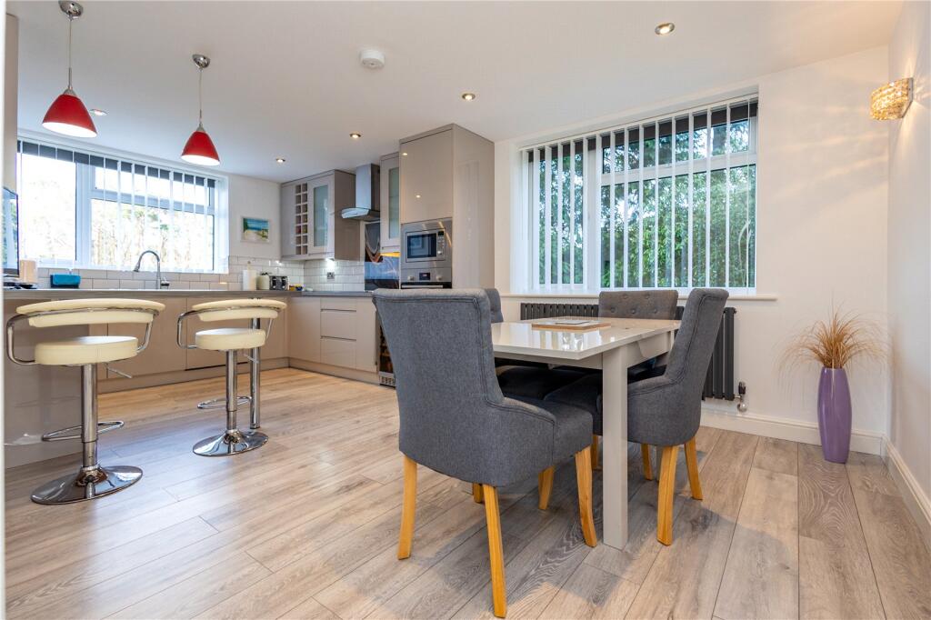 Main image of property: Western Road, Canford Cliffs, Poole, Dorset, BH13