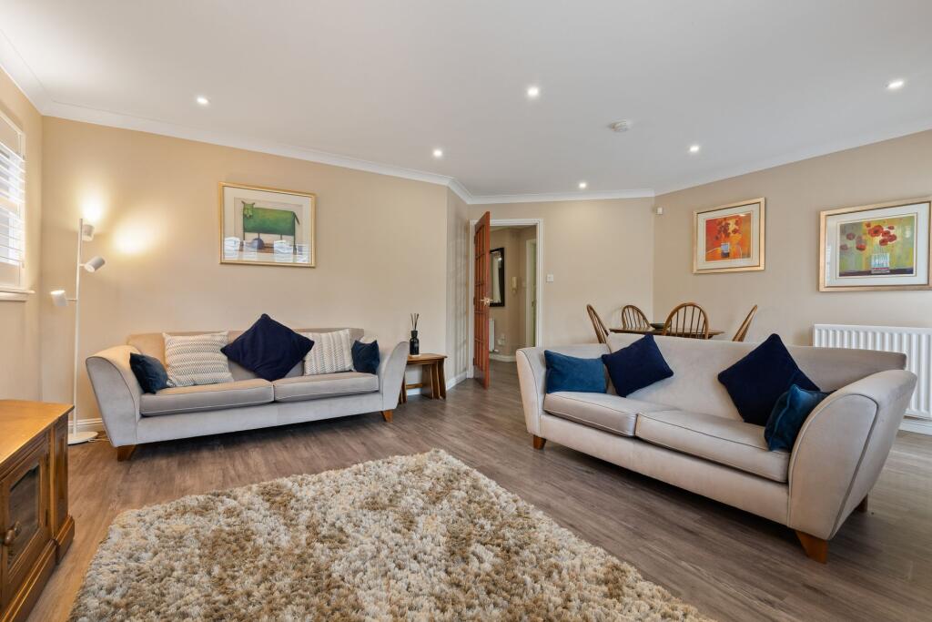 Apartment in Bridge of Allan, Inverallan, Stirling - View 4
