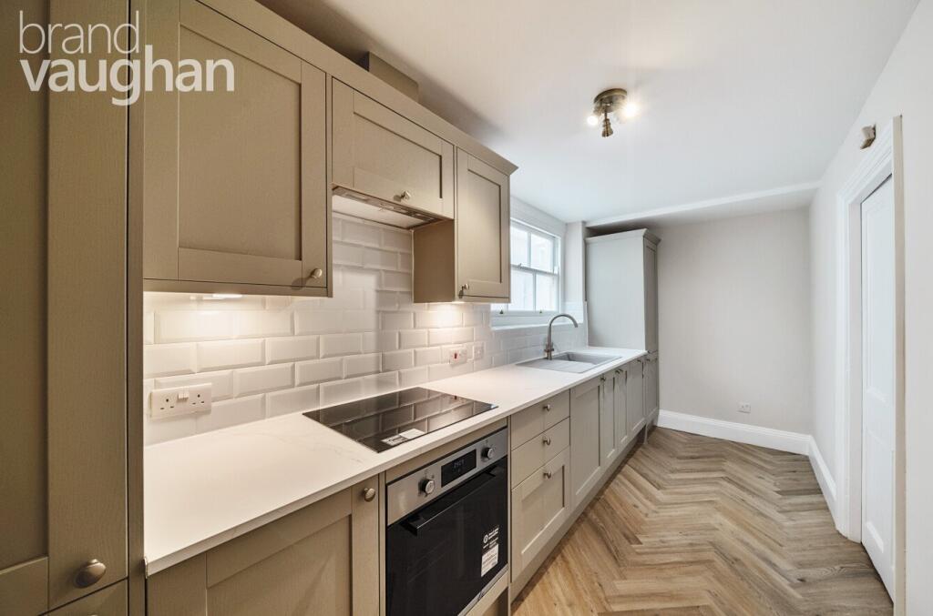 Adelaide Mansions, Hove, BN3 photo 3