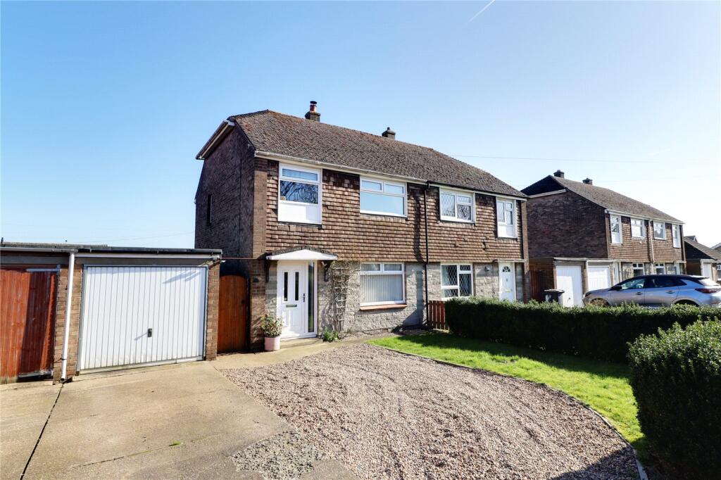 Main image of property: Redbourne Road, Hibaldstow, Lincolnshire, DN20