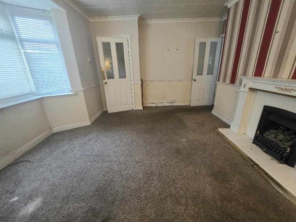 Brinkshaw Avenue, Wythenshawe photo 2