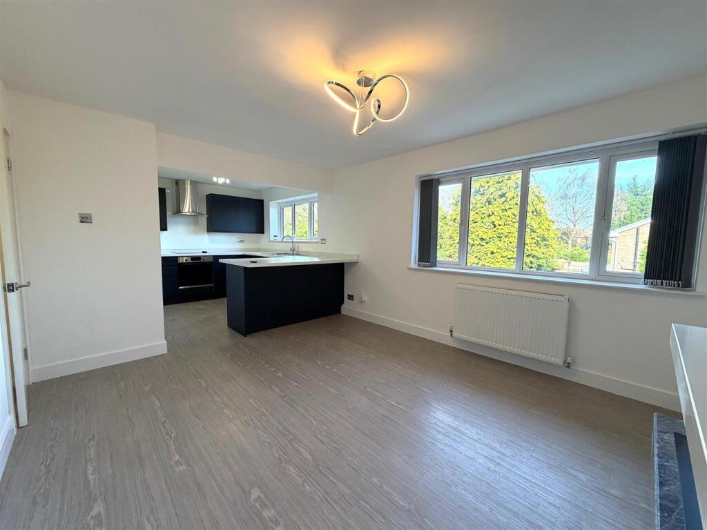 Drake Hall, Westhoughton, Bolton photo 5