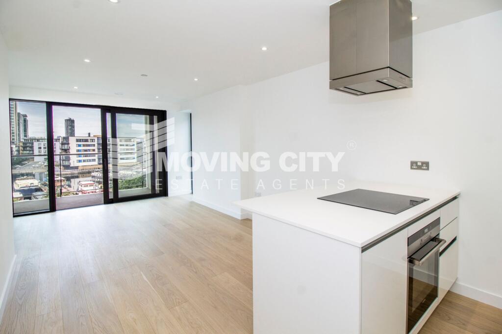 Main image of property: Horizons Tower, Yabsley Street, E14