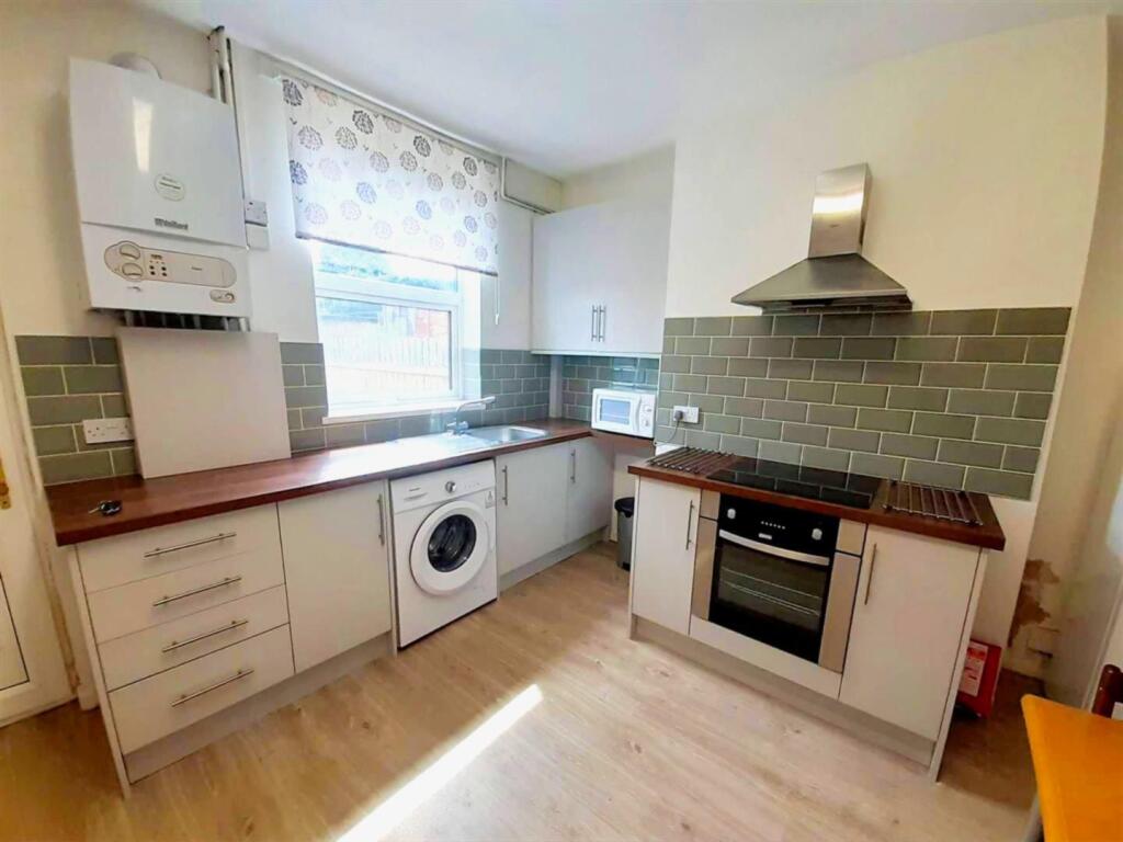 Main image of property: 41 Evelyn Road, Crookes