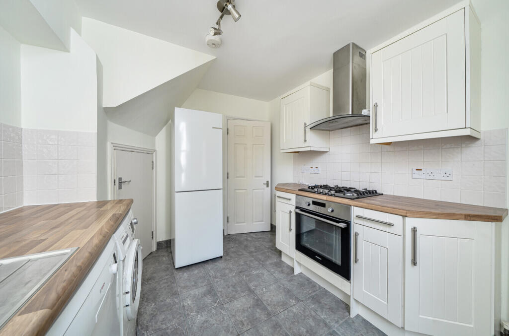 Apartment in London, Lonesome, Mitcham - More