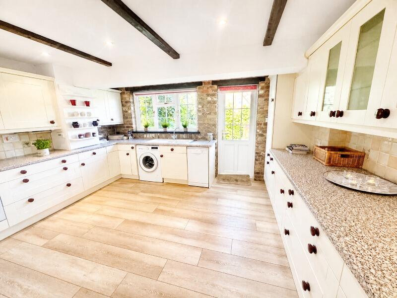 House in Cookham - View 3