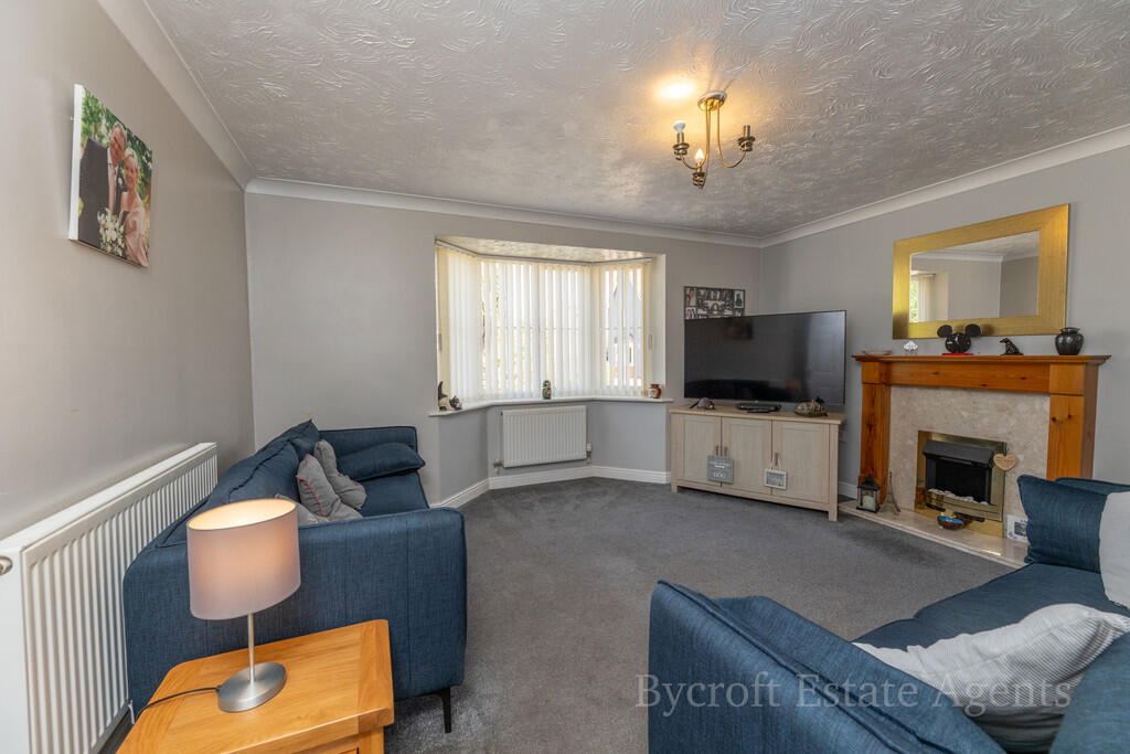 Freeman Close, Hopton photo 4