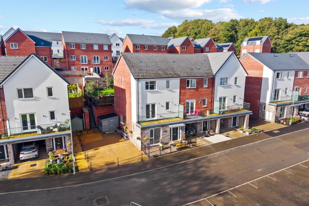 Main image of property: Ffordd Yr Olchfa, Swansea, SA2 7RE